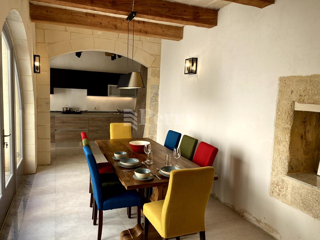 Balzan House of Character — Perry Estate Agents