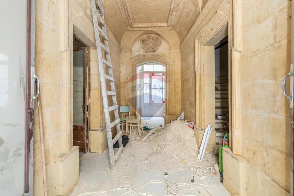 Townhouse — RE/MAX Malta