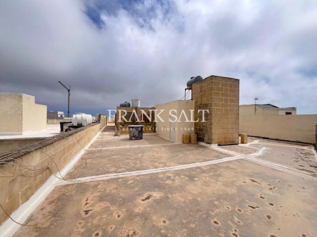 Nadur, Penthouse — Frank Salt Real Estate