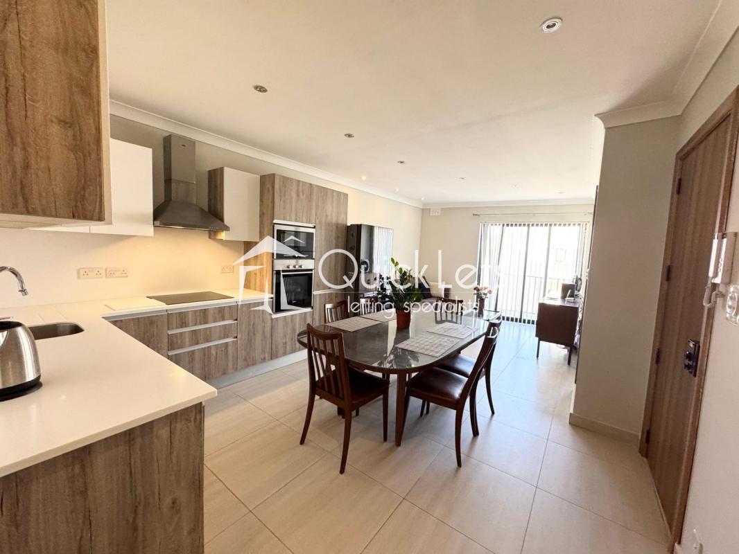 Apartments in Qawra - REF 84437 — QuickLets