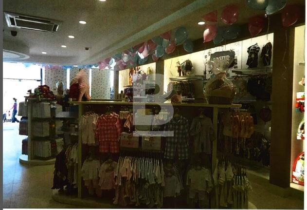 Showroom for rent in Iklin — Belair Property