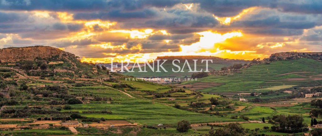 Xaghra, Terraced House — Frank Salt Real Estate