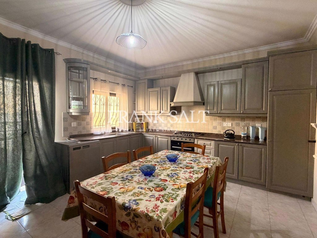 Mosta, Elevated Maisonette — Frank Salt Real Estate