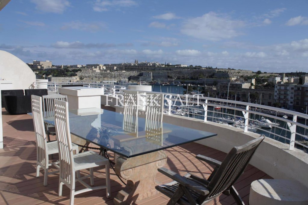 Ta' Xbiex, Apartment — Frank Salt Real Estate