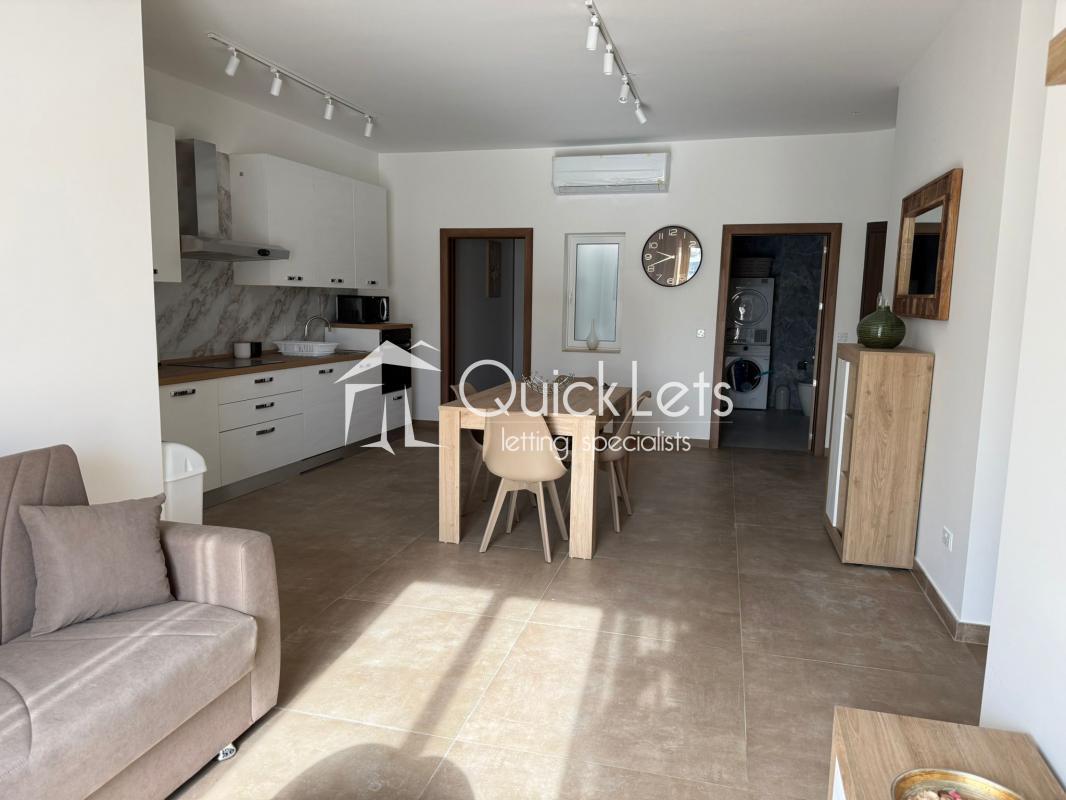 Penthouses in Msida - REF 88403 — QuickLets