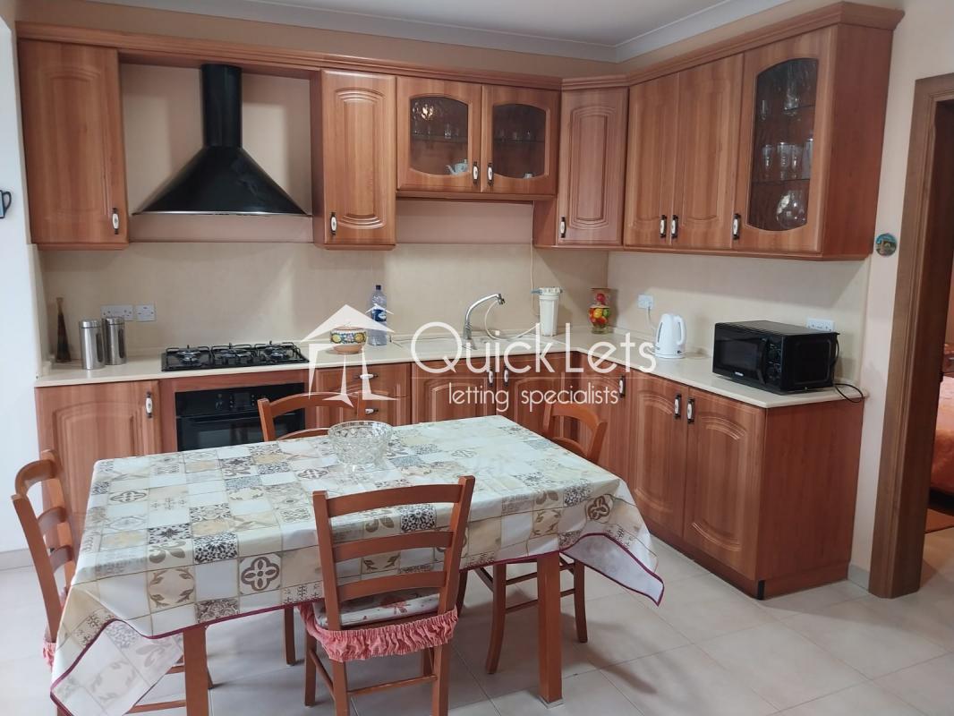 Penthouses in Marsaskala - REF 83262 — QuickLets