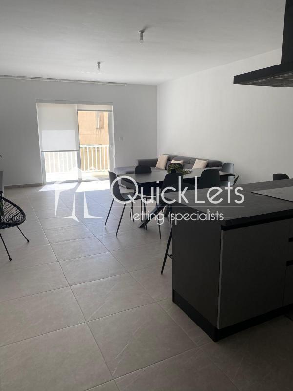 Apartments in Sliema - REF 89081 — QuickLets