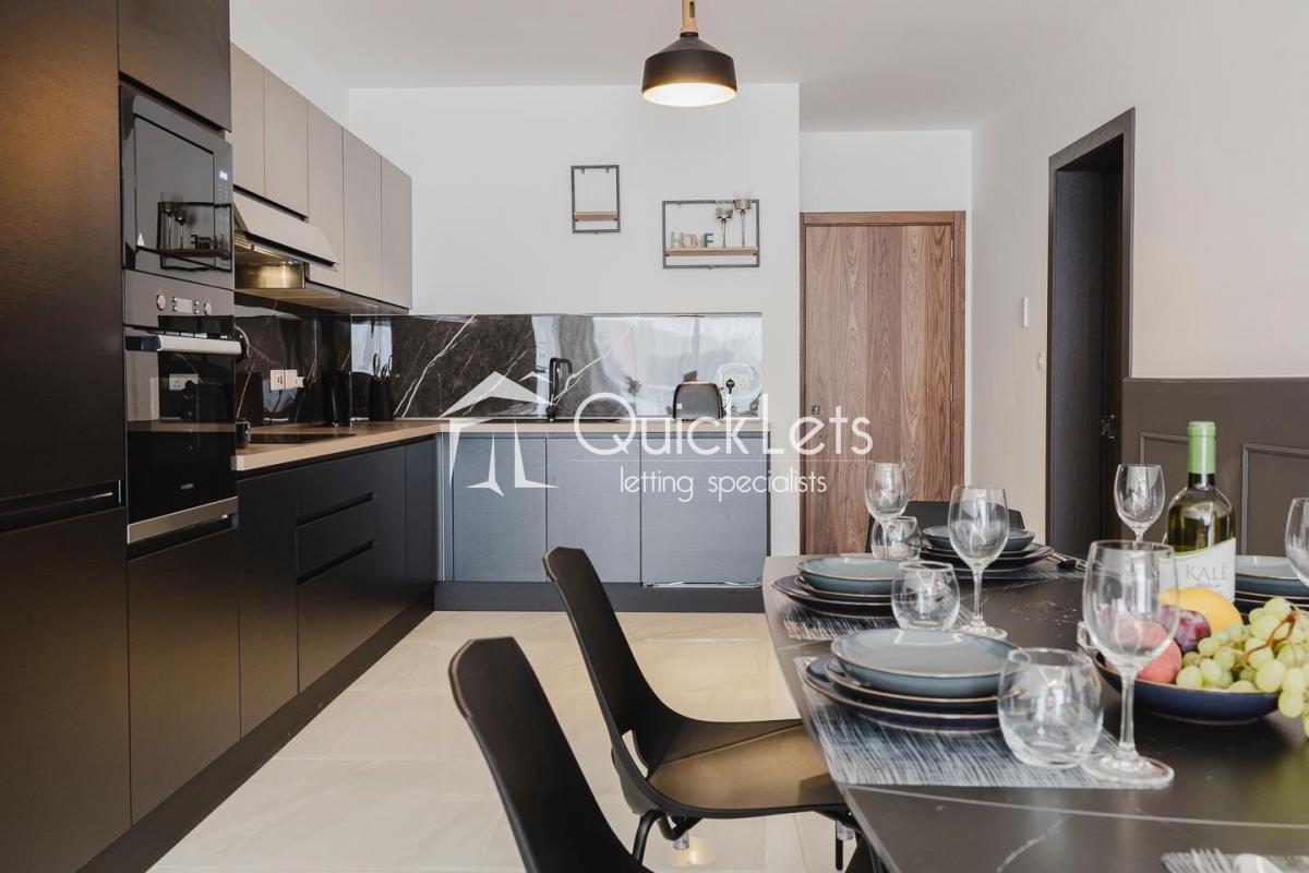 Apartments in Qawra - REF 83895 — QuickLets