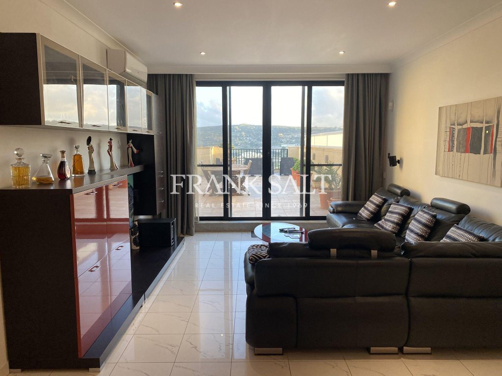 Manikata, Penthouse — Frank Salt Real Estate