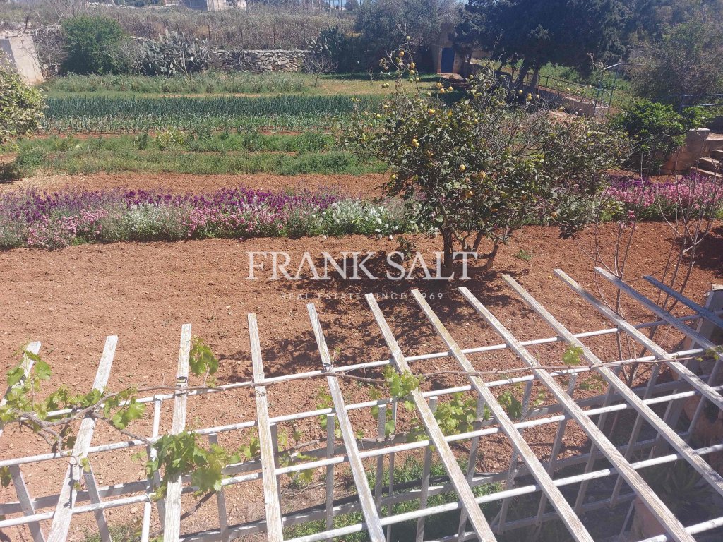 Iklin, Farmhouse — Frank Salt Real Estate