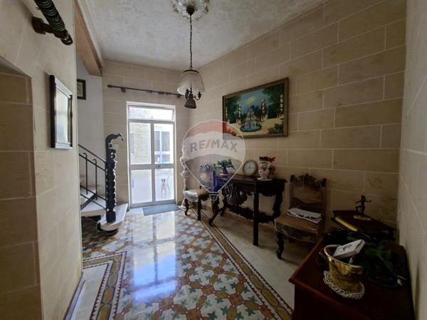 House of Character — RE/MAX Malta