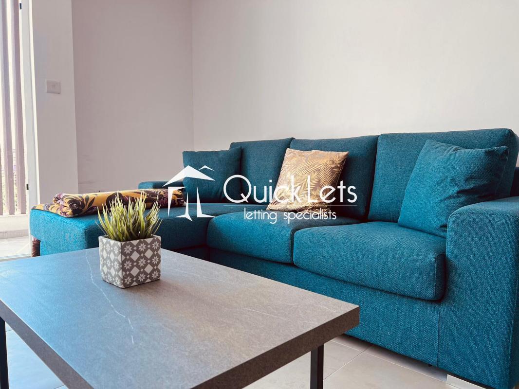 Block in Gzira - REF 79437 — QuickLets