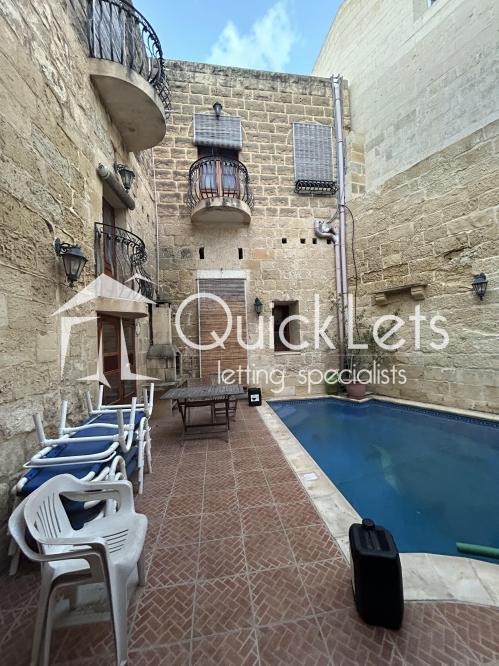 Farmhouses in Gozo - Kercem - REF 83811 — QuickLets