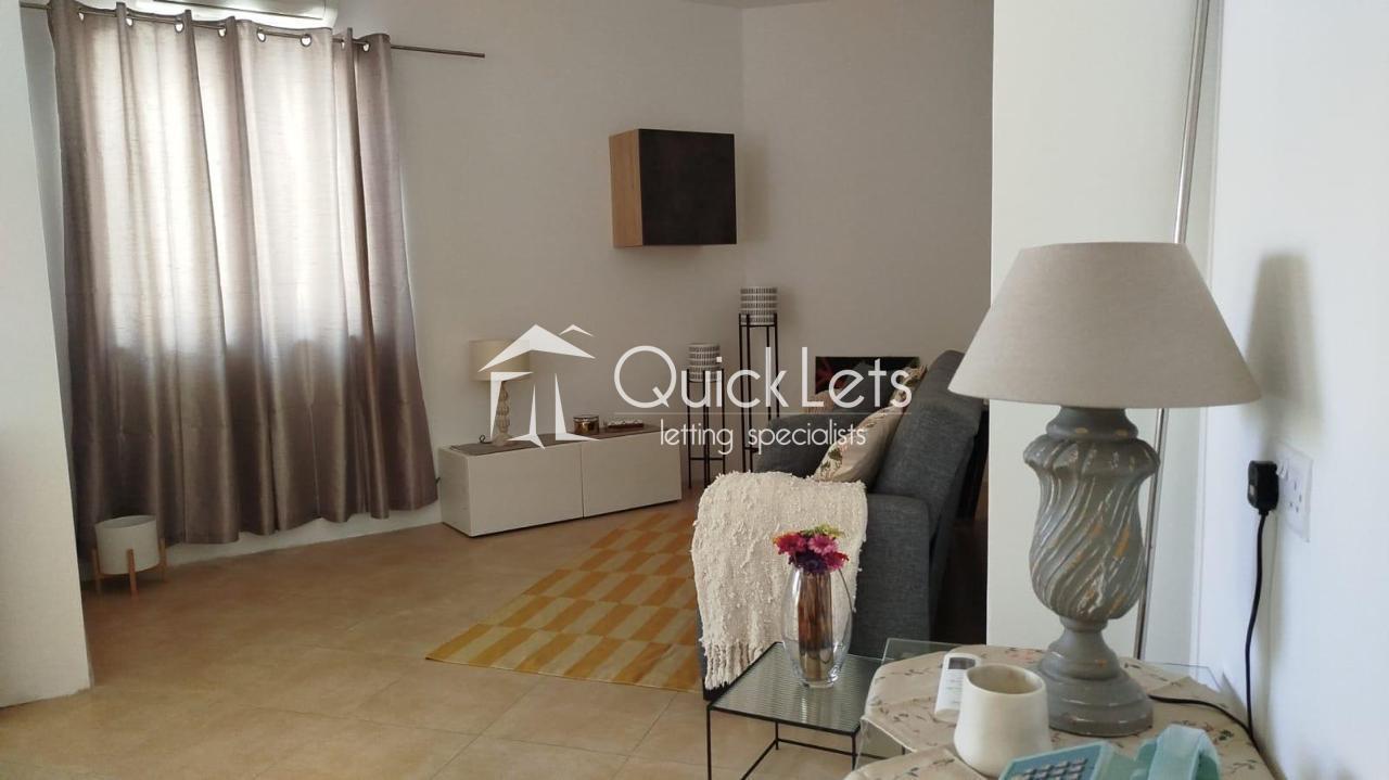 Apartments in Bugibba - REF 90088 — QuickLets