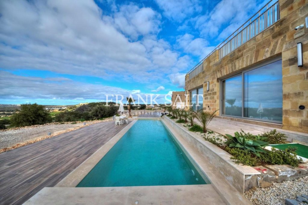 Mgarr, Villa — Frank Salt Real Estate