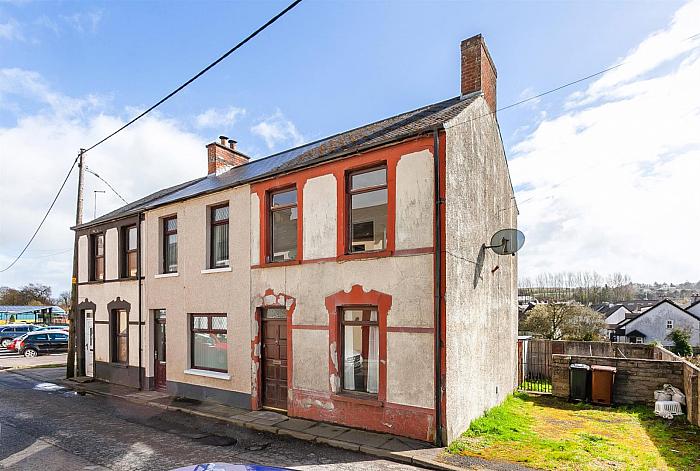 5 Avondale Drive — Colin Graham Residential