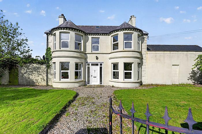 12 Hogstown Road — Templeton Robinson