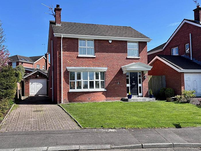 6 Oakwood Park — Templeton Robinson