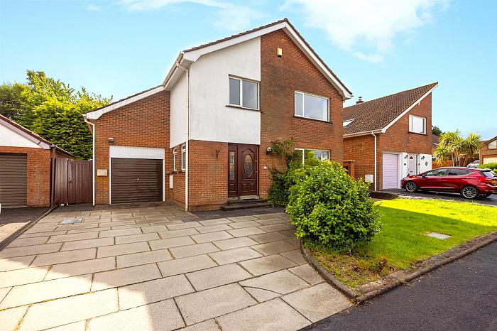 20 Dorchester Gardens — Colin Graham Residential