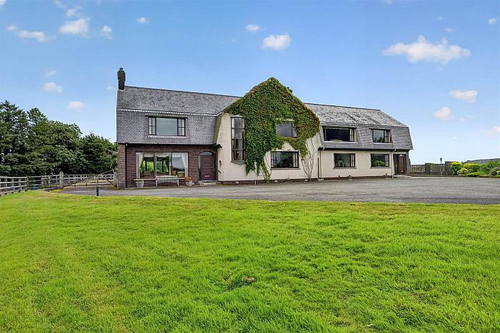 736 Saintfield Road — Templeton Robinson