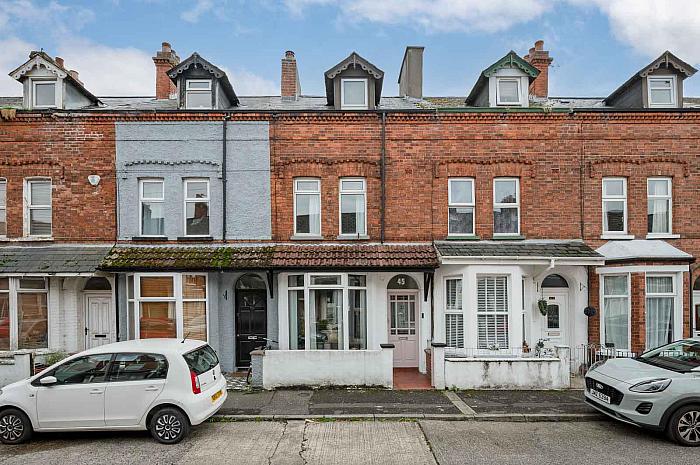 45 Glenbrook Avenue — John Minnis Estate Agents