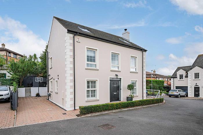 5 Grangewood Chase — John Minnis Estate Agents