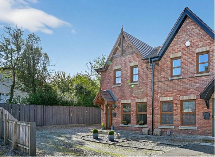 4 Bridgelea Court — Templeton Robinson