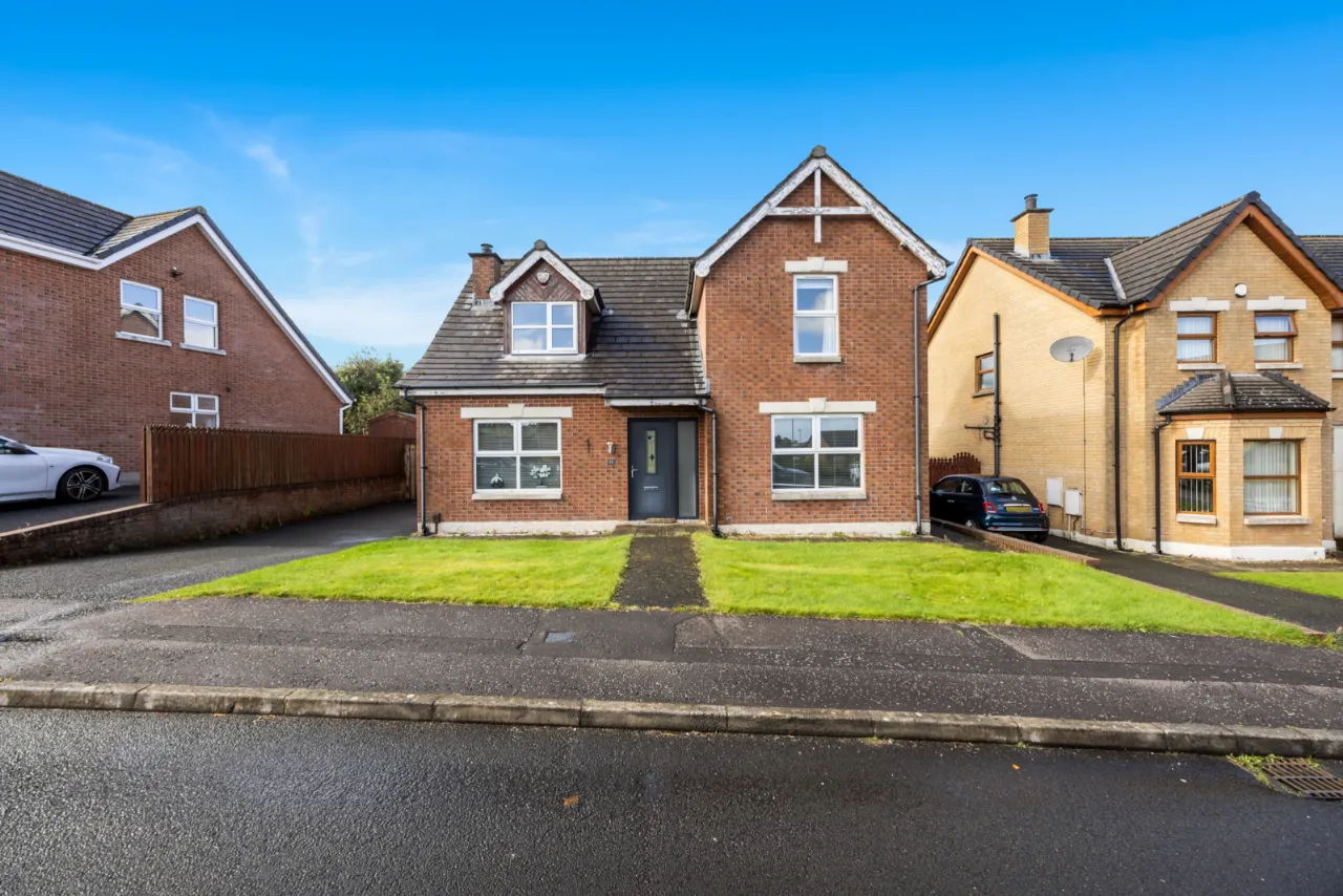 11 Aylesbury Road, Newtownabbey — Simon Brien Residential