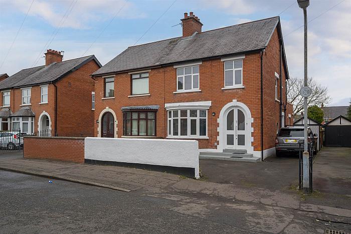 38 Locksley Park — Templeton Robinson