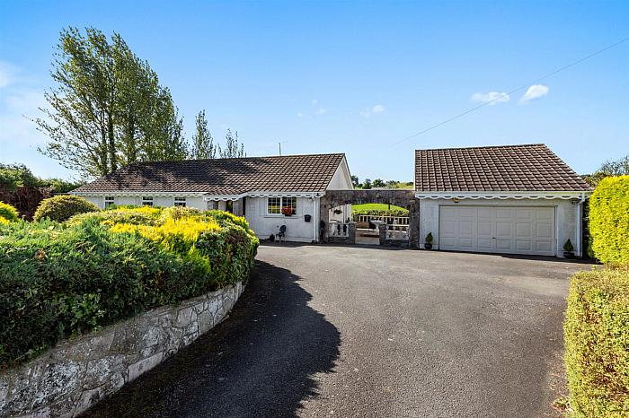 47 Mearne Road — Ulster Property Sales