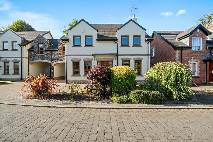 14 Hawthornden Lodge — Templeton Robinson