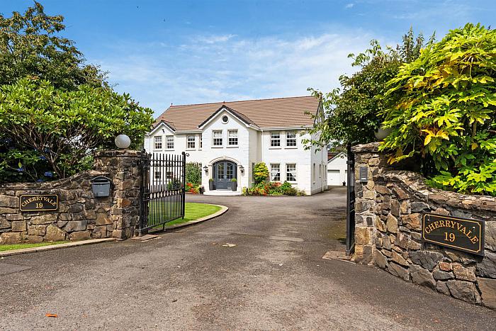 'Cherryvale', 19 Lurgan Road — Colin Graham Residential