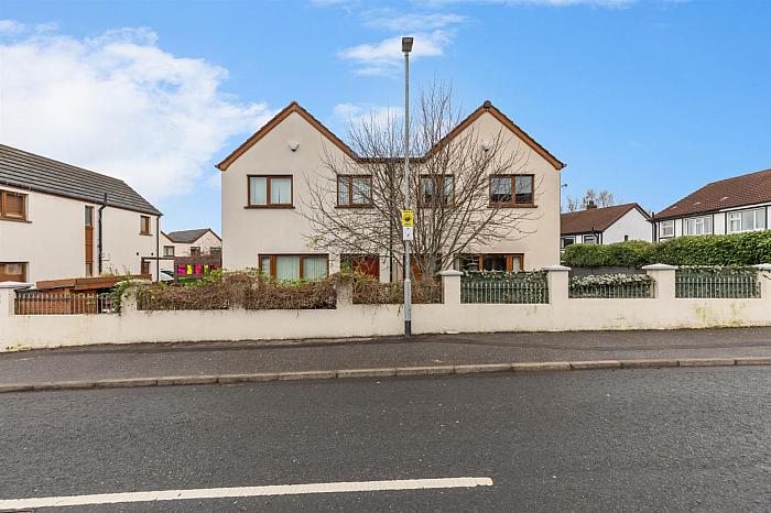 1B Station Road — Colin Graham Residential