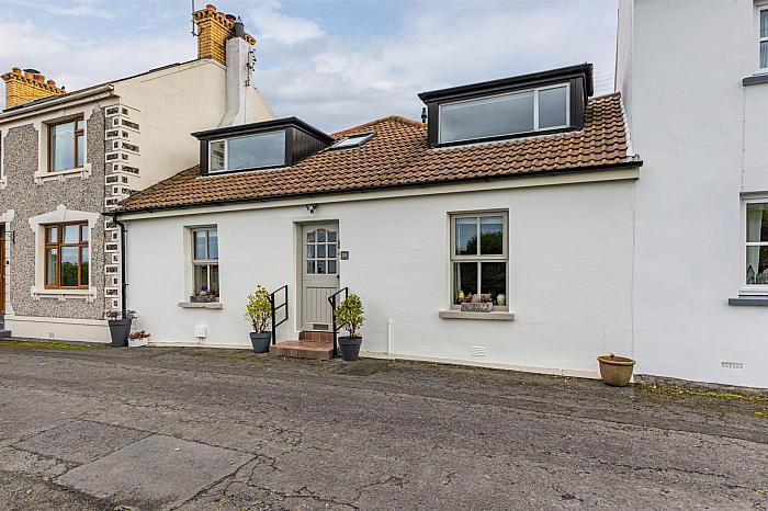 'Thistle Cottage', 25 The Hill — John Minnis Estate Agents