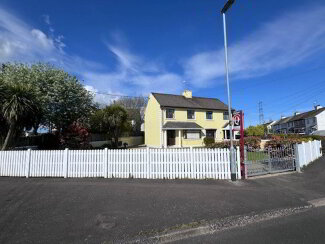 40 Enagh Crescent Derry BT47 6UG 3 Bed Semi-Detached House — Robert Quigley Estate Agents & Valuers