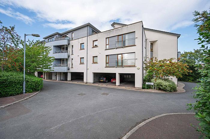 5 Shaftesbury Drive — John Minnis Estate Agents