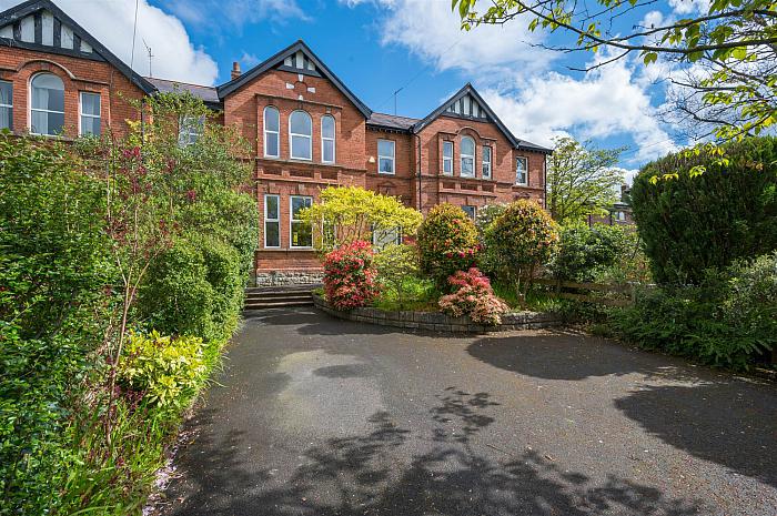 60 Balmoral Avenue — Templeton Robinson