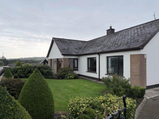 91 Ballyheather Road Strabane BT82 0LD 3 Bed Detached Bungalow — Robert Quigley Estate Agents & Valuers