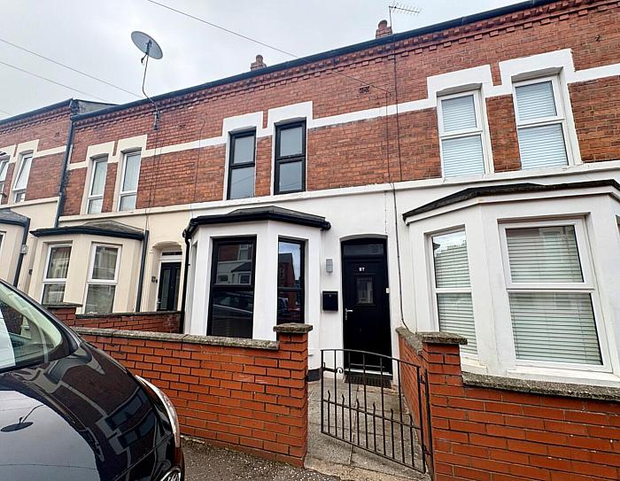 27 Cheviot Avenue — John Minnis Estate Agents