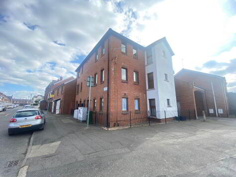 Apt 2 351a, Beersbridge Road Belfast, BT5 5DS — Campbell & Co