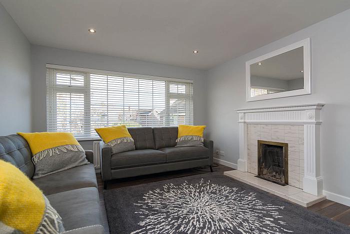 3 Deramore Court — Templeton Robinson