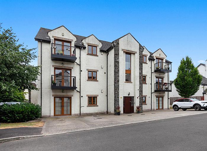 38 Bleach Green — Colin Graham Residential
