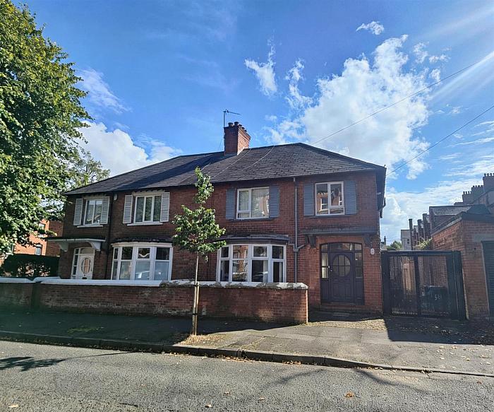 1 Glandore Gardens — Ulster Property Sales