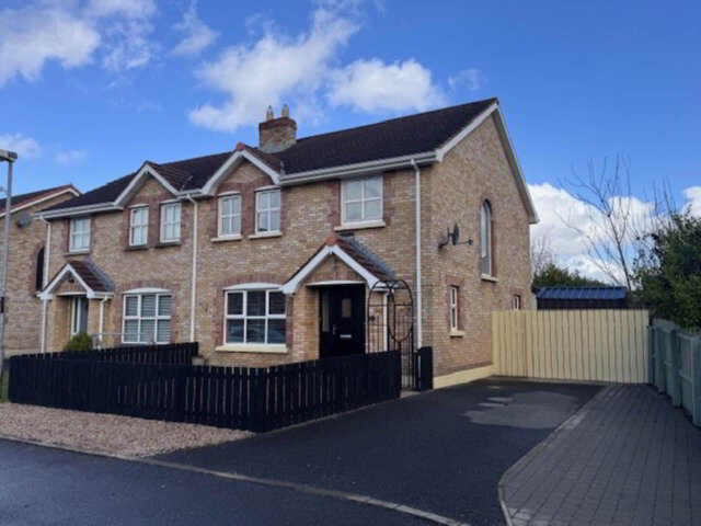 71a Ivy Mead Waterside Derry / Londonderry BT47 3WW 4 Bed Semi-Detached House — Robert Quigley Estate Agents & Valuers