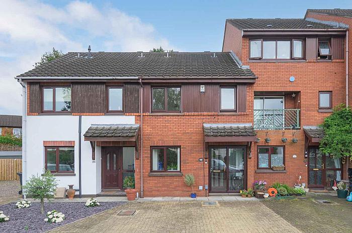 31 Upper Malone Park — John Minnis Estate Agents