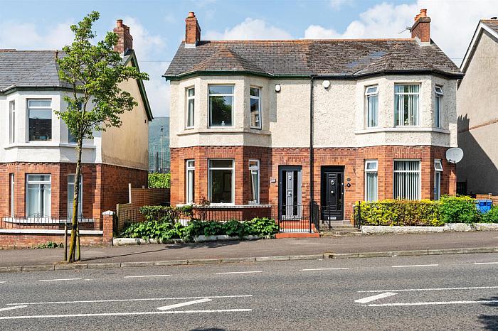 110 Woodvale Road — Colin Graham Residential