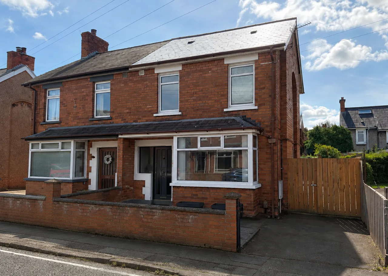 9 Loopland Drive, Belfast — Simon Brien Residential