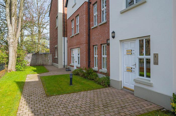 Apt 8, 221 Belmont Road — Templeton Robinson