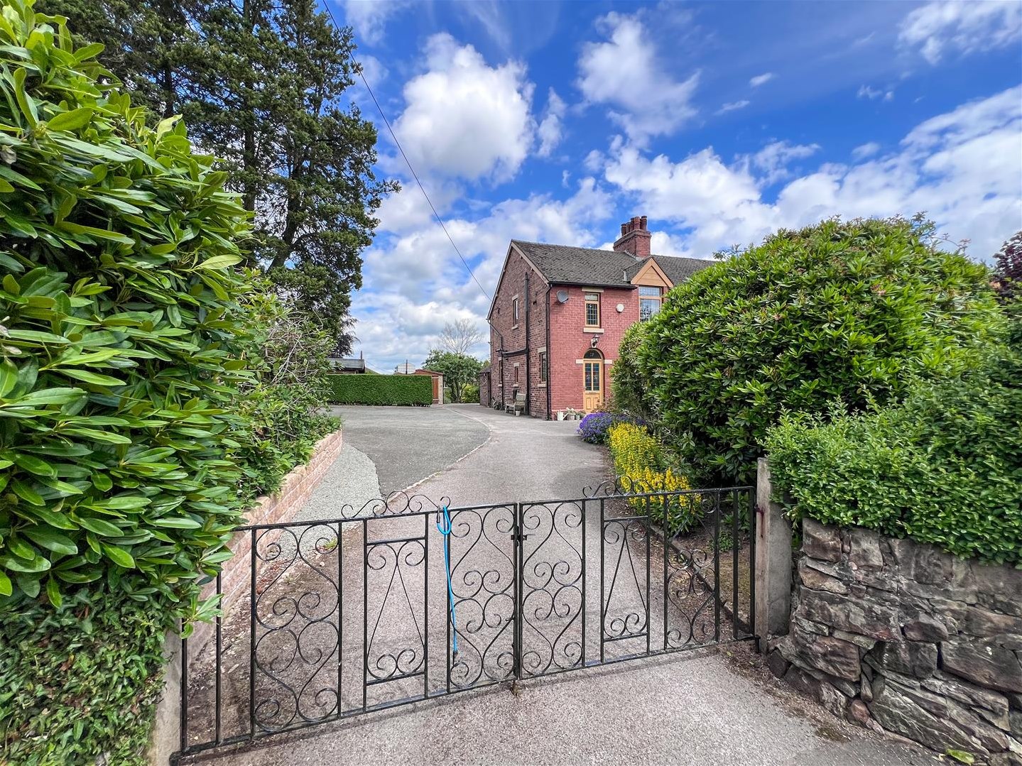 Basford Bridge Lane, Cheddleton, Leek OIRO — Whittaker & Biggs