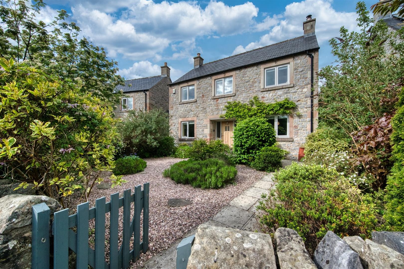 Peak View Close, Calver, Hope Valley — Saxton Mee